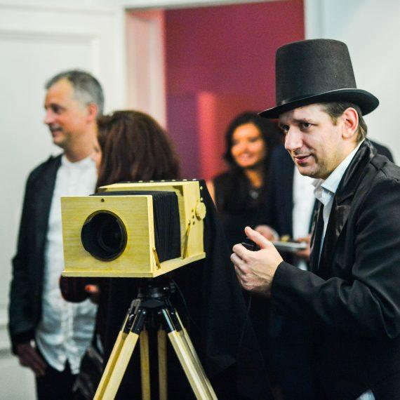 %OneTec - Event Technology - Brand Activations - IT Rental - Photobooth - Badging - Registration%